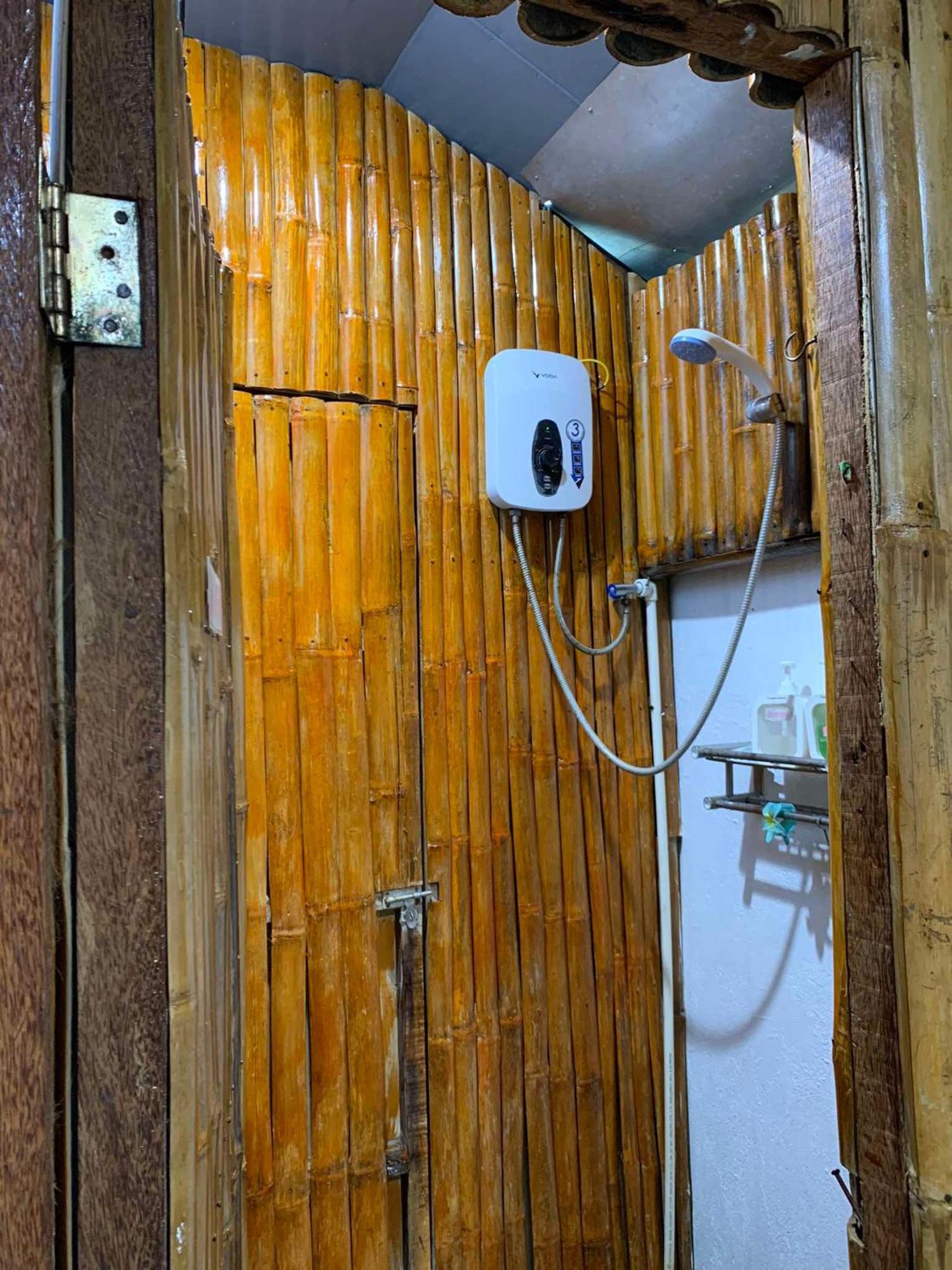 Ohlala Hostel Моалбоал Экстерьер фото